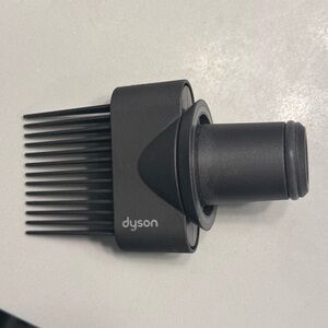 Dyson Styling Comb in Charcoal Gray